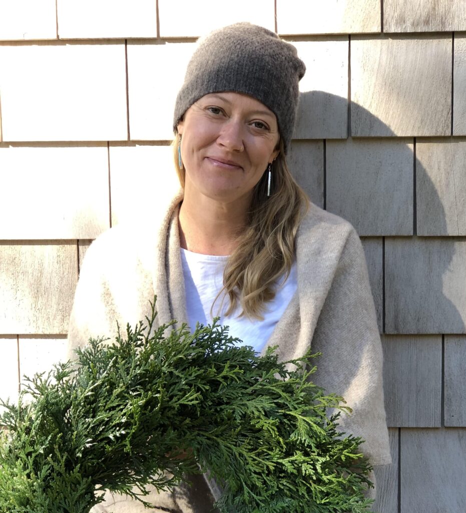 Rachel Brownlee with wreath